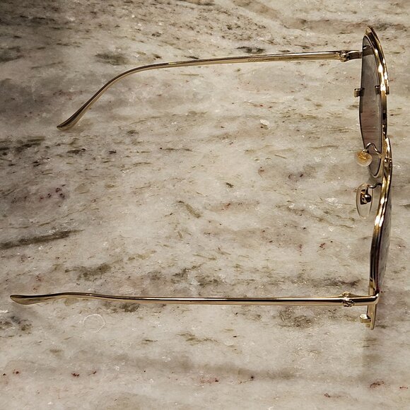 RARE GUCCI OVERSIZED MODERN RED SQUARE GOLD METAL SUNGLASSES main image 4
